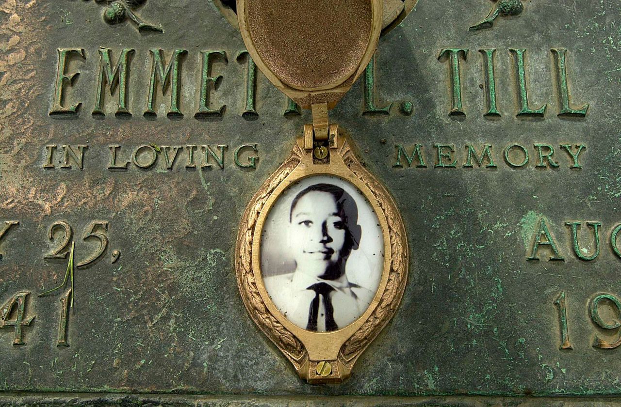 Photo of armed students at Emmett Till sign is investigated