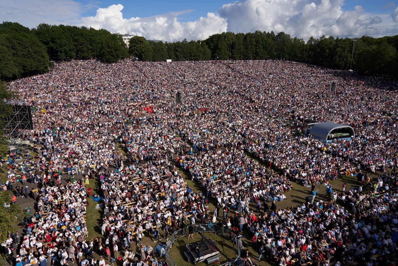 Massive Choir A Place For Estonians To Find Identity Solace