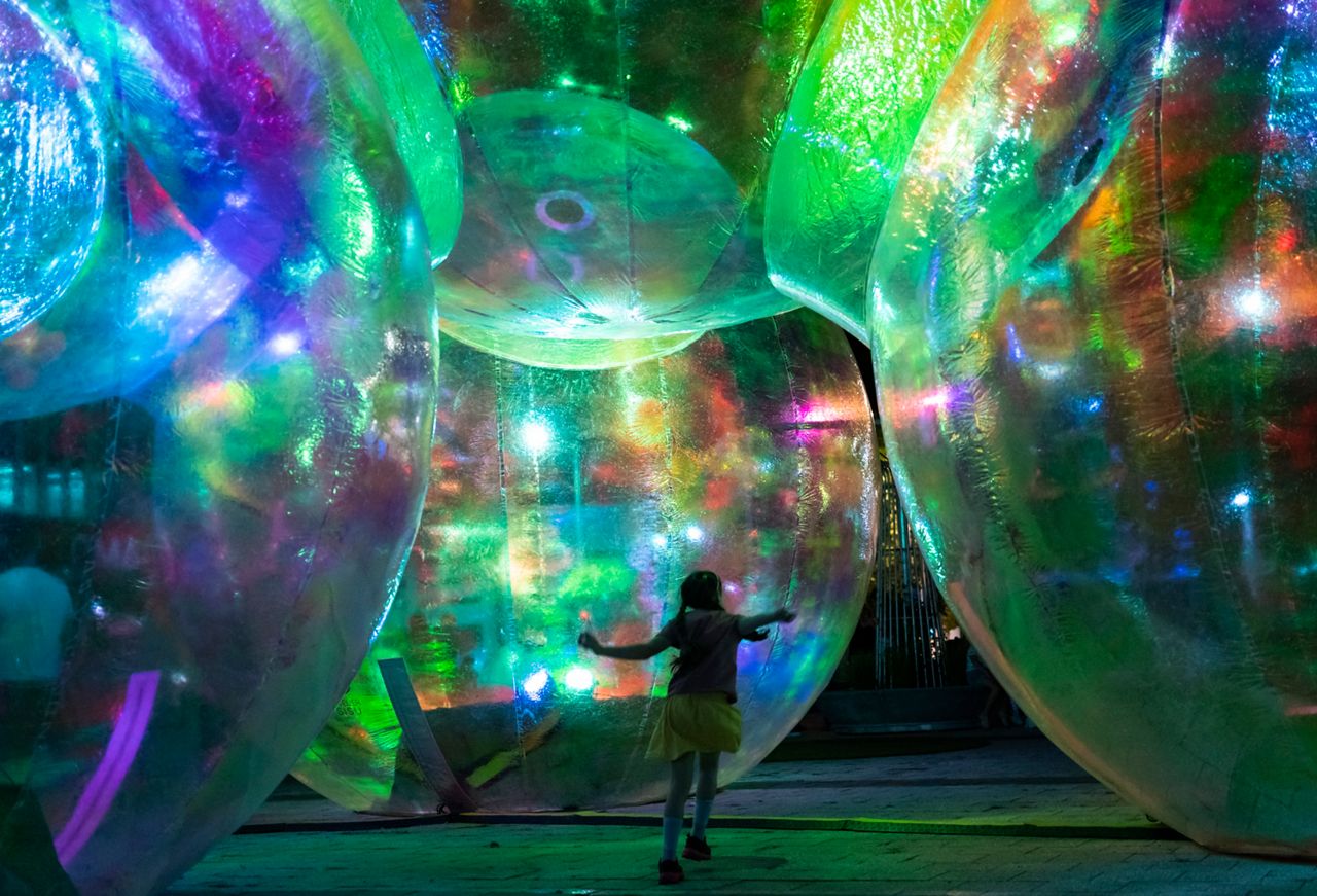 Inflatable bubble art installation coming to Milwaukee