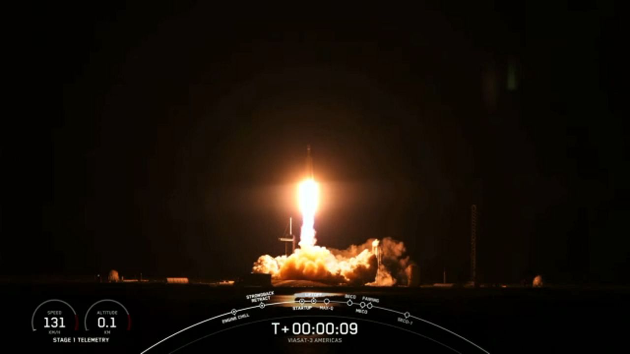 SpaceX's Falcon Heavy rocket lifted off from Launch Complex 39A at the Kennedy Space Center. (SpaceX)