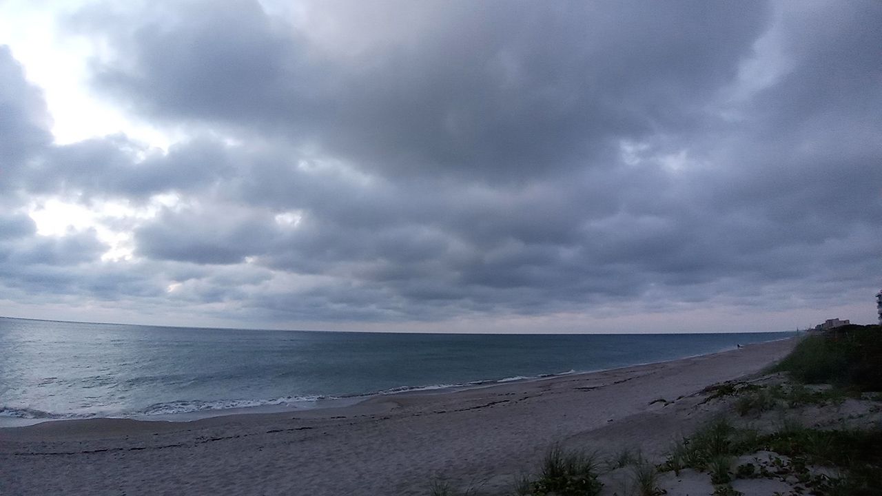 Live Cams: Saksikan kondisi berubah saat Ida mendekati pantai AS
