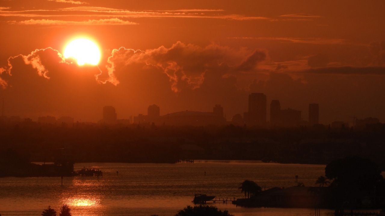 Hot sun over Tampa