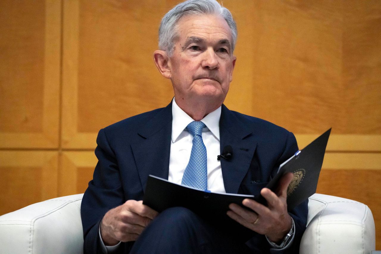 Fed Is Set To Leave Interest Rates Unchanged While Facing Speculation ...