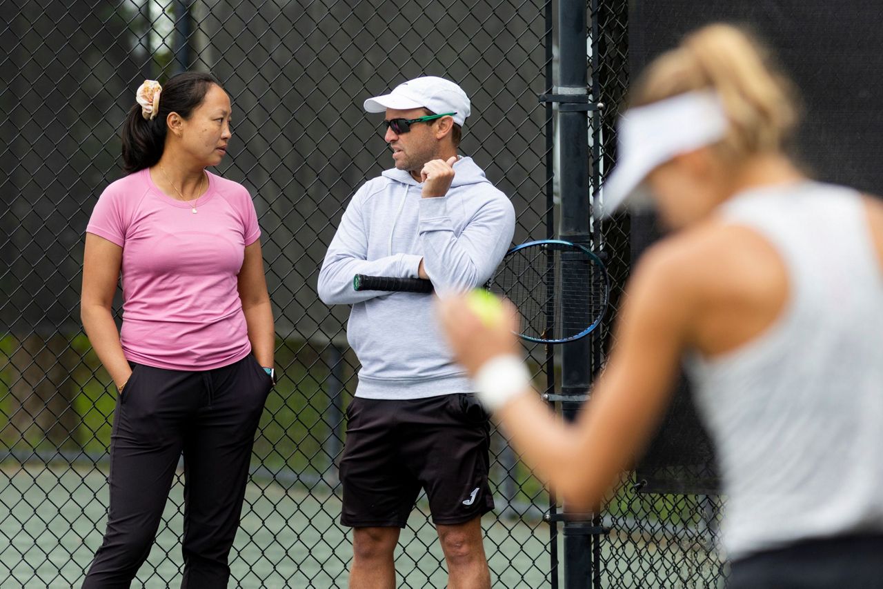 Women's tennis tour program provides education, exposure for female coaches