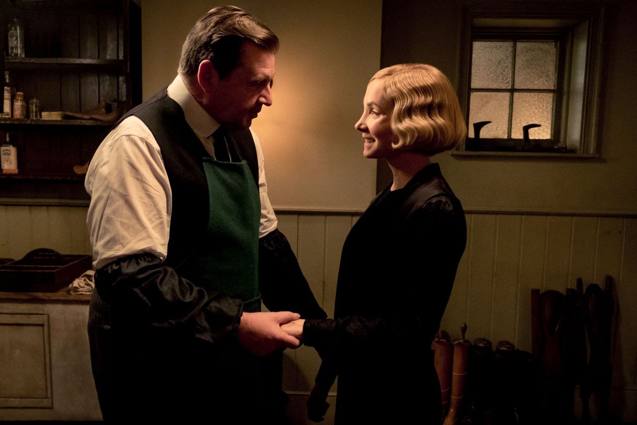 Review: 'Downton Abbey' film is stately but too safe