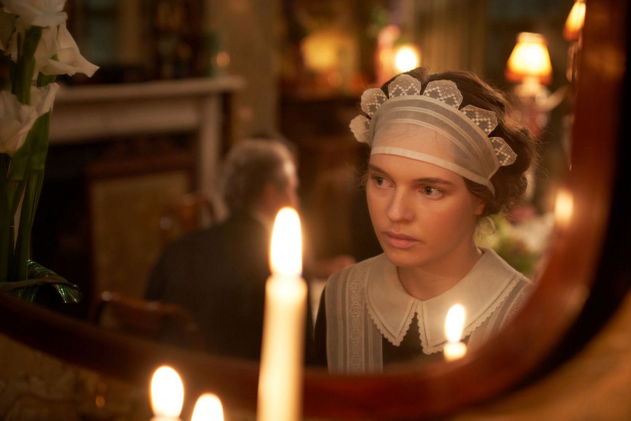 Review War, love, memory are explored in ‘Mothering Sunday’