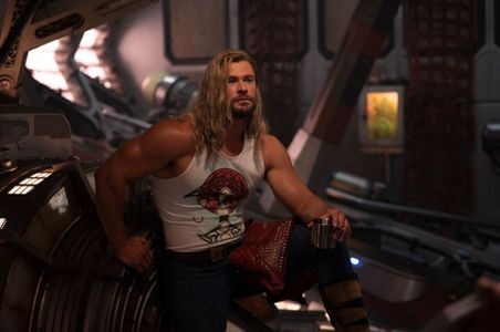 Thor: Ragnarok' turns into a smash hit under director Waititi