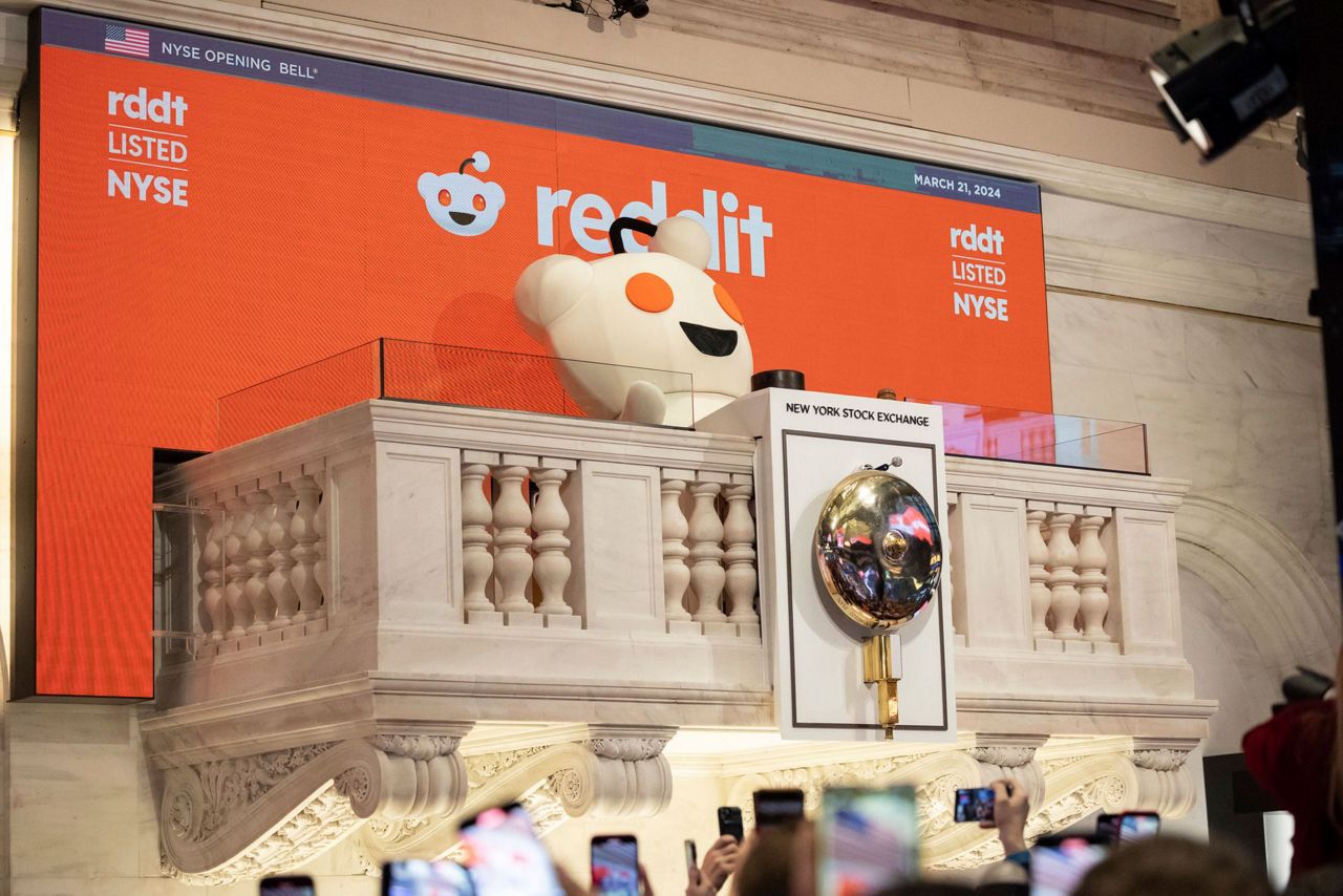 Reddit, the self-anointed the 'front page of the internet,' set to make ...