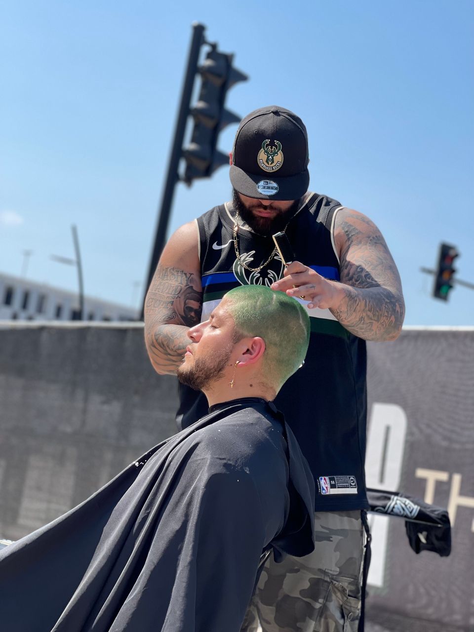 Milwaukee barber creates oneofakind Bucks haircut