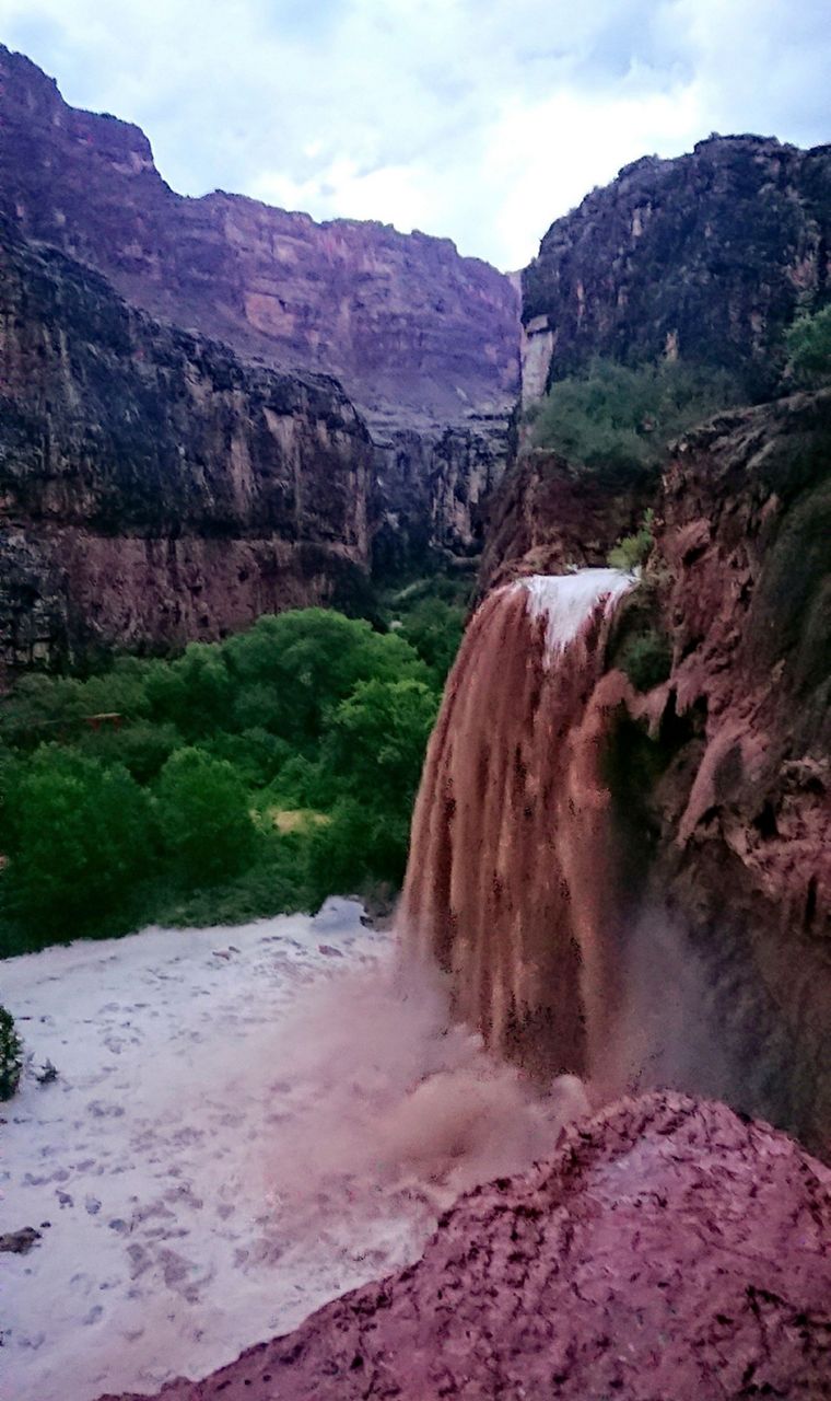 Flooding Forces Evacuations Near Waterfalls Off Grand Canyon   Flooding Grand Canyon 20796