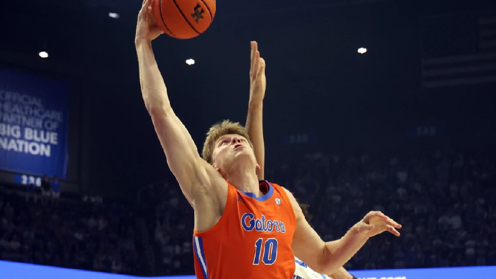 No. 5 Florida beats Kentucky 84-77 to finish regular season with 11-game win streak