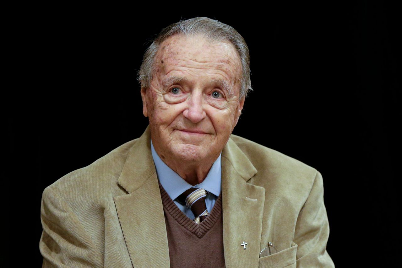 Legendary Florida State coach Bobby Bowden dies at 91