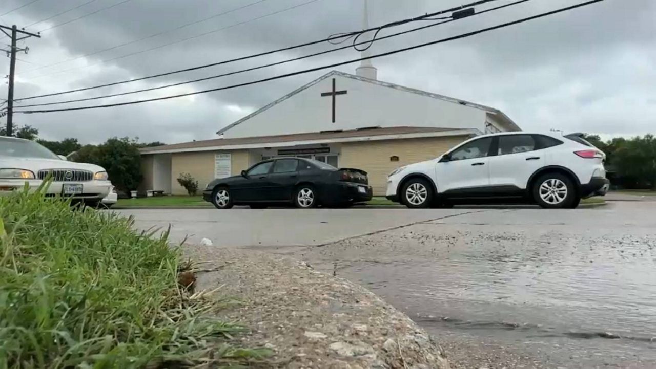 A Fort Worth pastor is considering creating a new private school after Gov. Greg Abbott signed a school voucher bill into law this month. (Spectrum News 1)