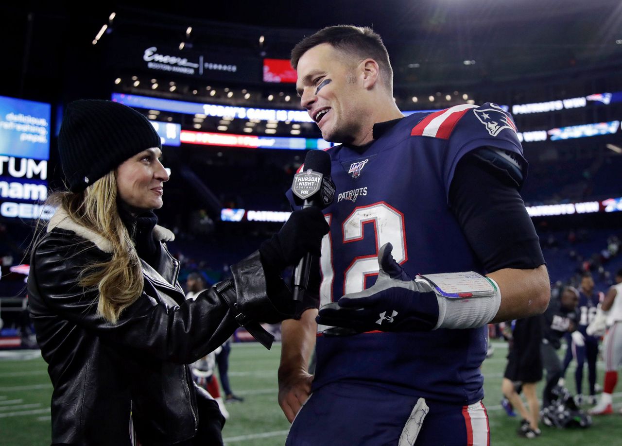 Insider offers update on if Tom Brady will call NFL games for Fox