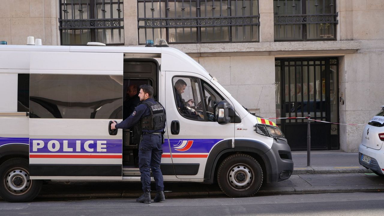 French police thwart a suspected bombing outside a Bank of America ...