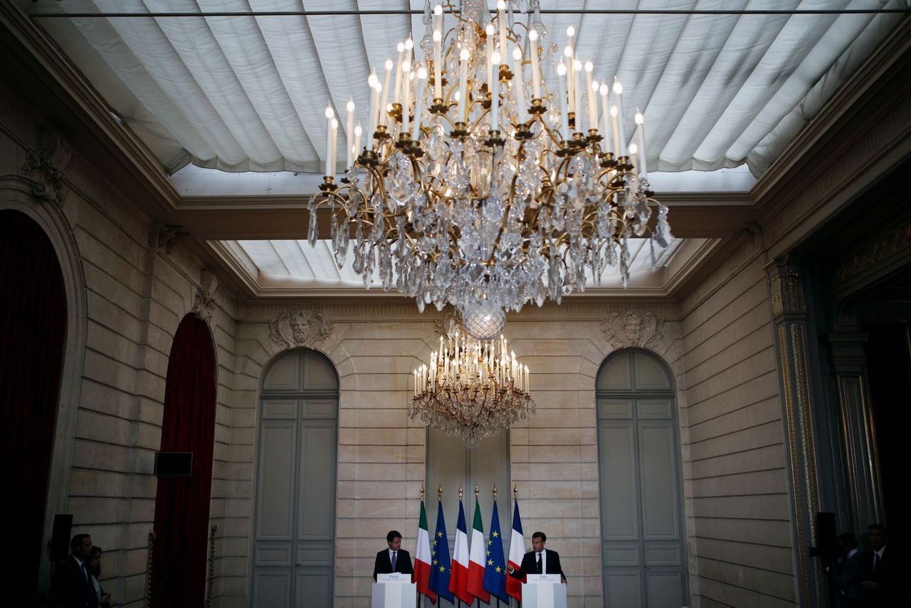Italy PM meets French leader amid tensions over migration