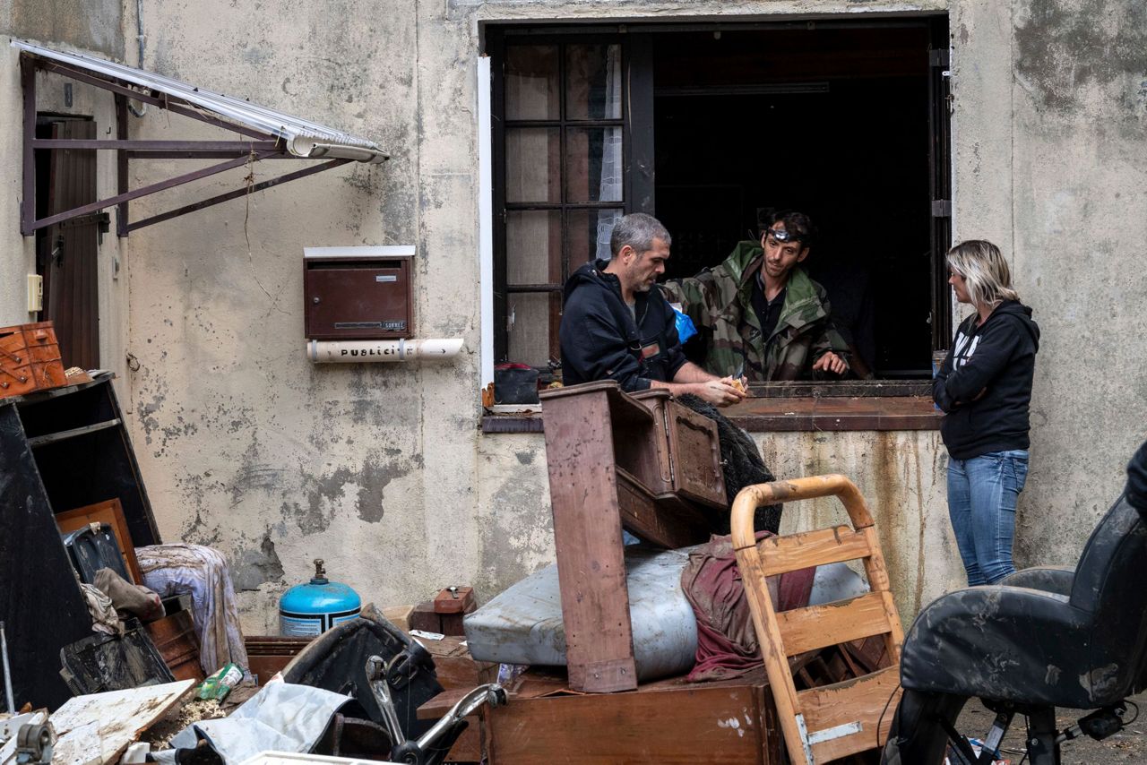 Floods kill at least 5 people in southwest France