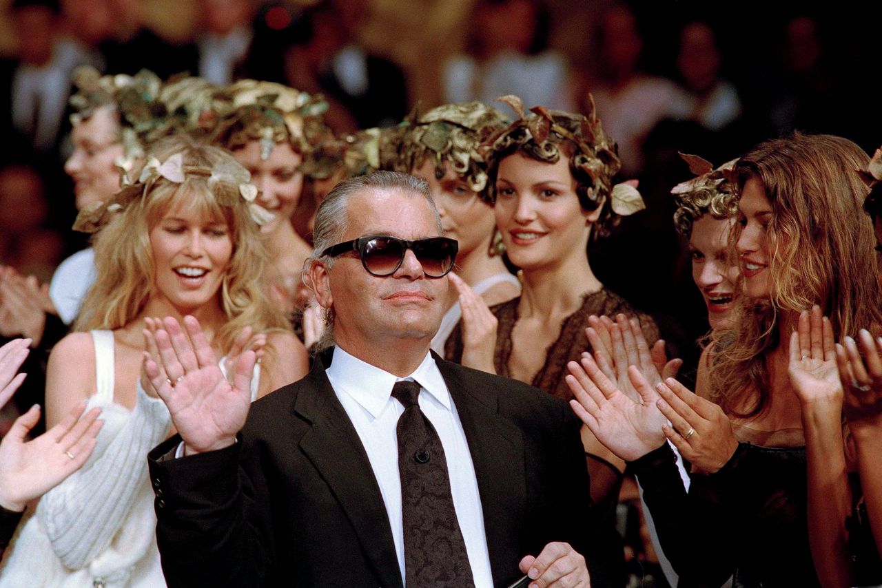 Chanel: Iconic couturier Karl Lagerfeld has died