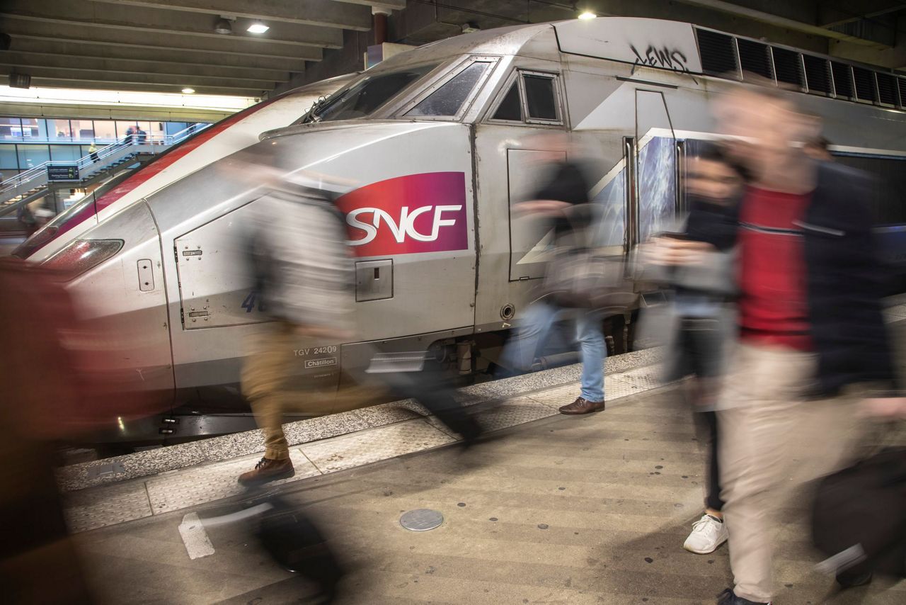 A milestone for French rail strikes 29th day of walkouts