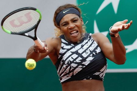 Serena Williams Wore Tights at Wimbledon in 80 Degree Weather