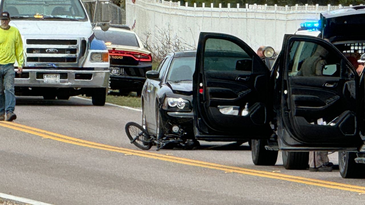 Starkey Road crash leaves 1 dead, 1 seriously injured and car