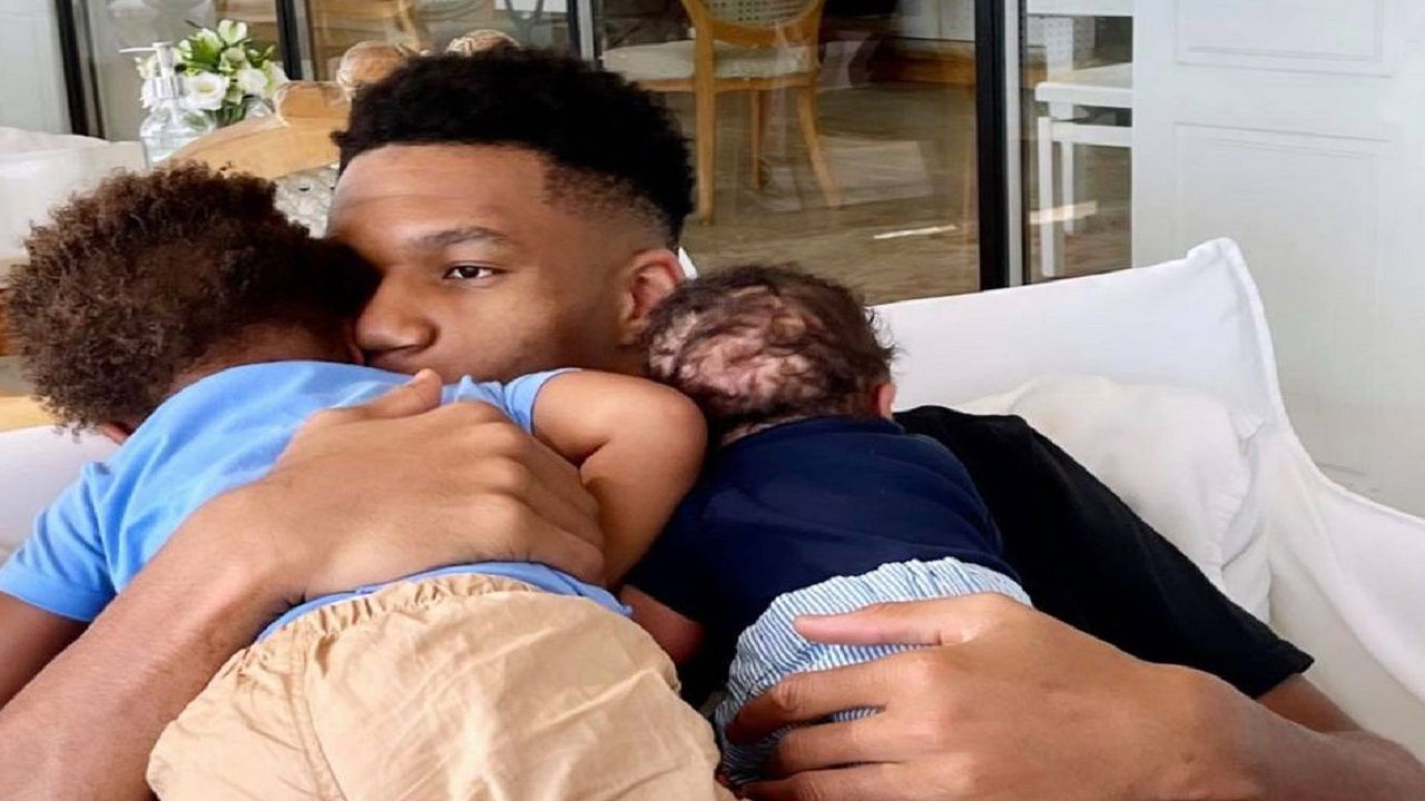 Baby number 3 on the way for Giannis Antetokounmpo and girlfriend