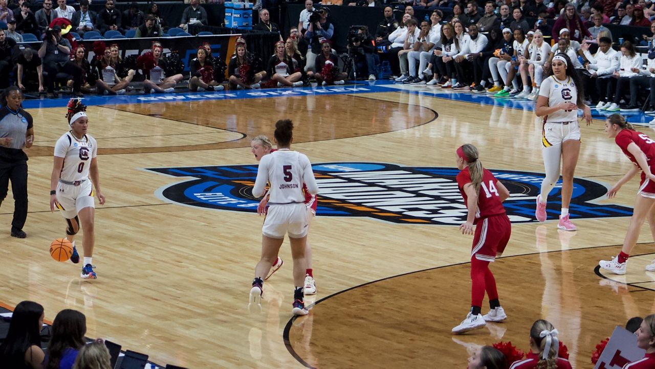 South Carolina Beats Indiana 79-75