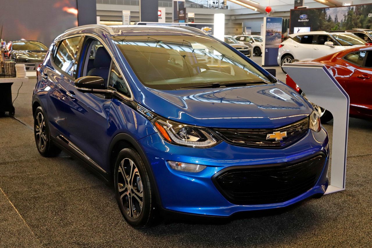 GM New batteries cut electric car costs, increase range