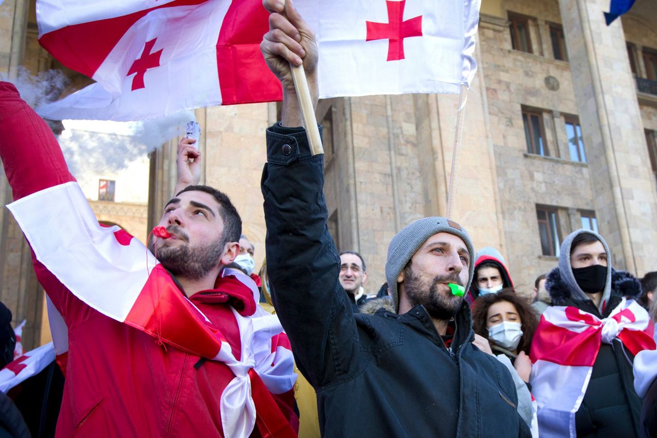 Грузия выиграла. Грузия выиграла. Нарек оганян чемпионат европы 2024. Kvaracxelia сборная грузии. Georgia vs spain rugby 49:15.