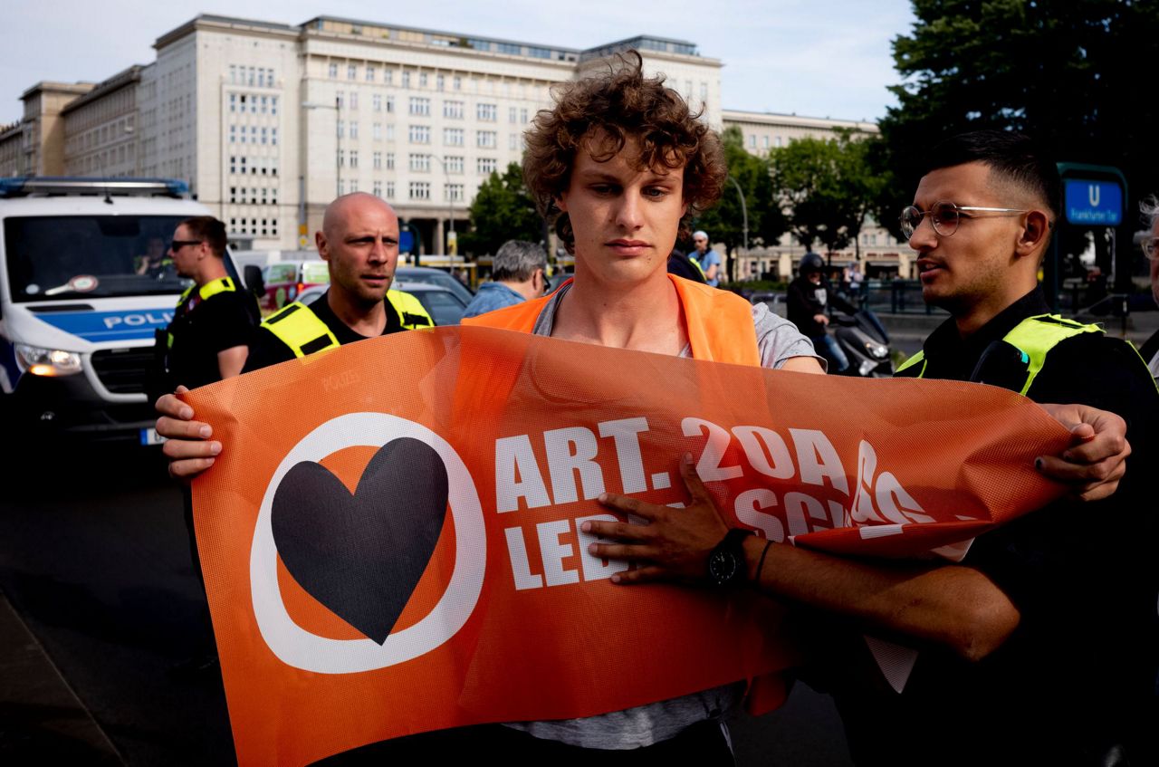 Berlin police record jump in angry motorists attacking road-blocking ...