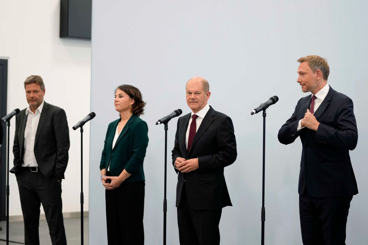 Partai Hijau Jerman mengatakan kesepakatan siap untuk koalisi 3-partai