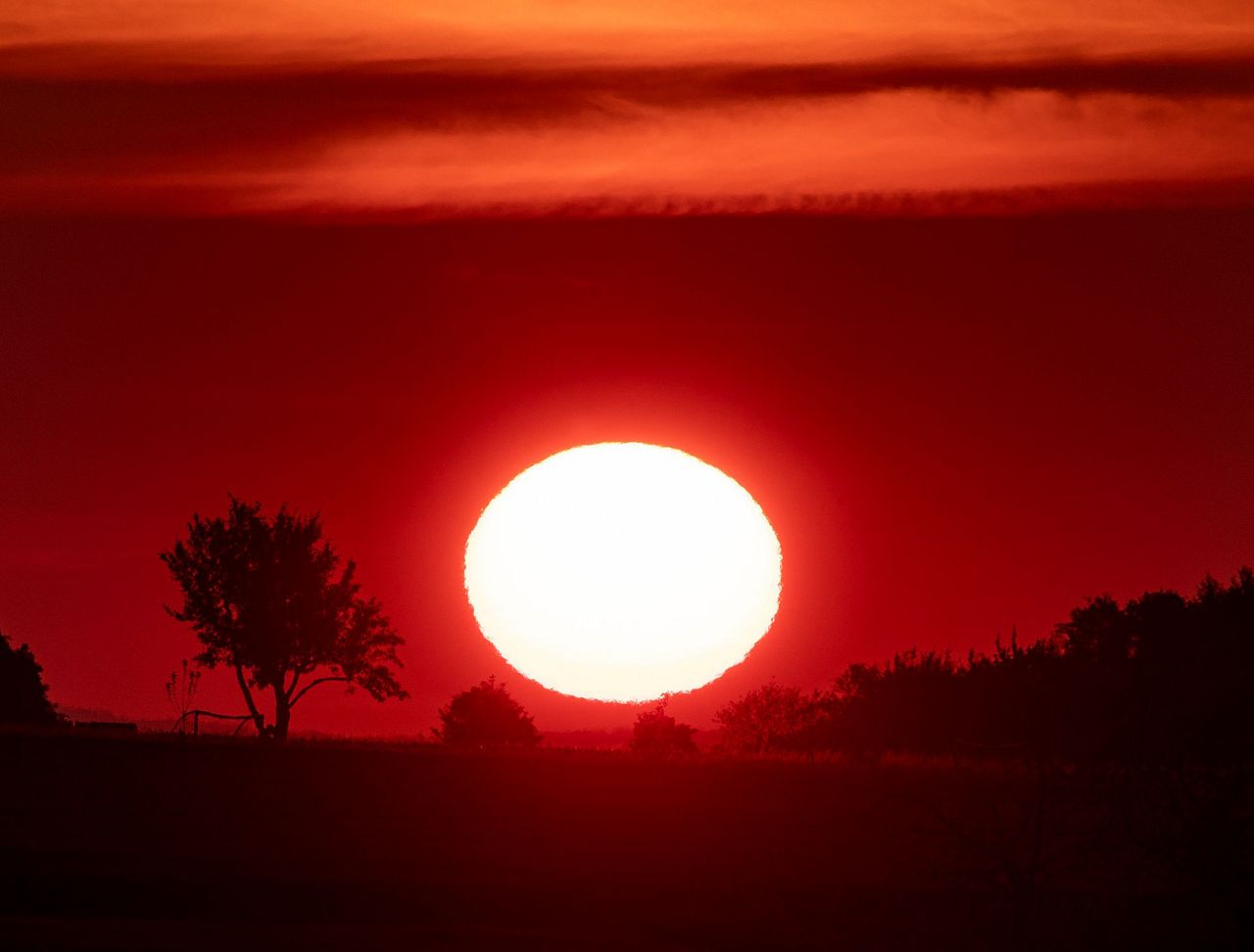 Sun Heat. Quyosh botishi.