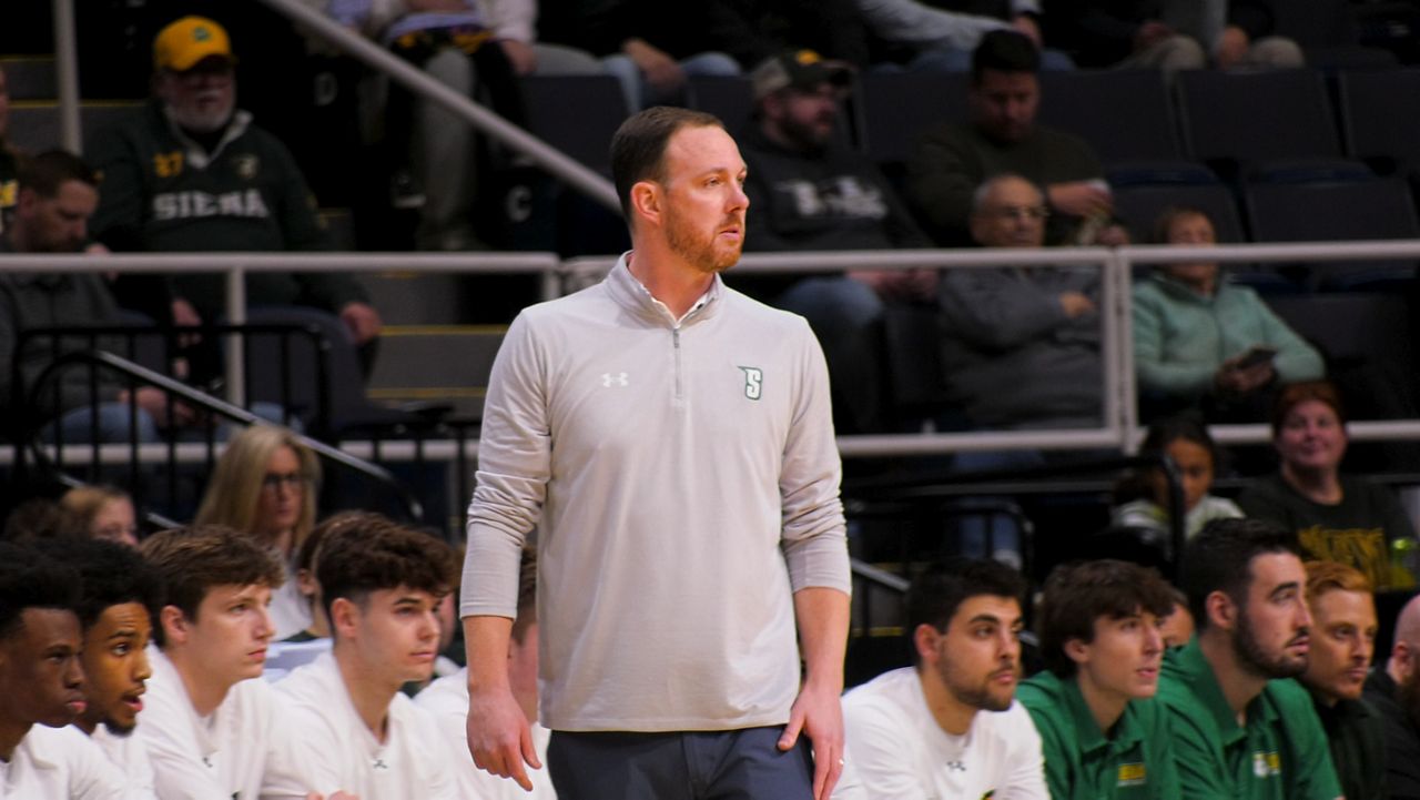 McNamara’s process of success: First-year Siena coach off to 3-2 start