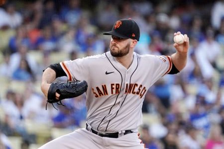 Giants rally in 9th for 2nd straight night to beat Dodgers