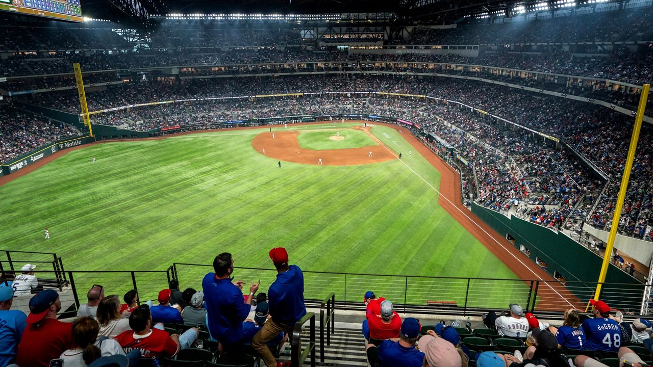 Los Texas Rangers presentan nuevos alimentos y minoristas en Globe Life