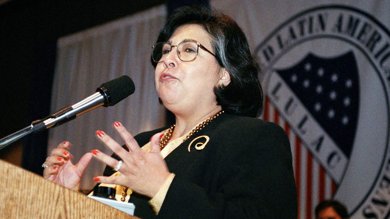 First District Los Angeles County Supervisor Gloria Molina speaks during the League of United Latin American Citizens at the Anaheim Convention Center on Friday, June 27, 1997 in Anaheim, Calif. (AP Photo/Chris Urso)