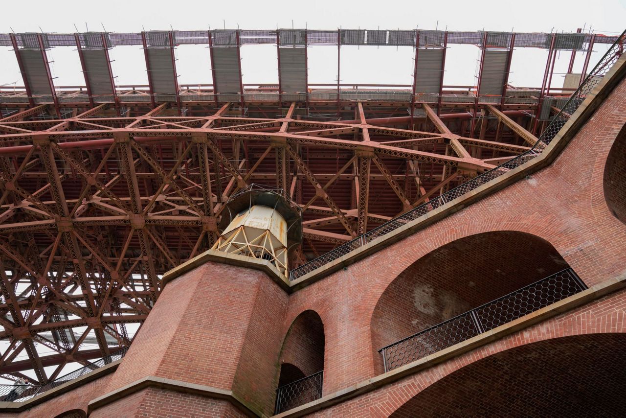 It took decades, but San Francisco finally installs nets to stop ...