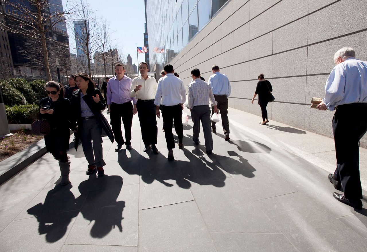 Wall Street's new dress code raises question What to wear?