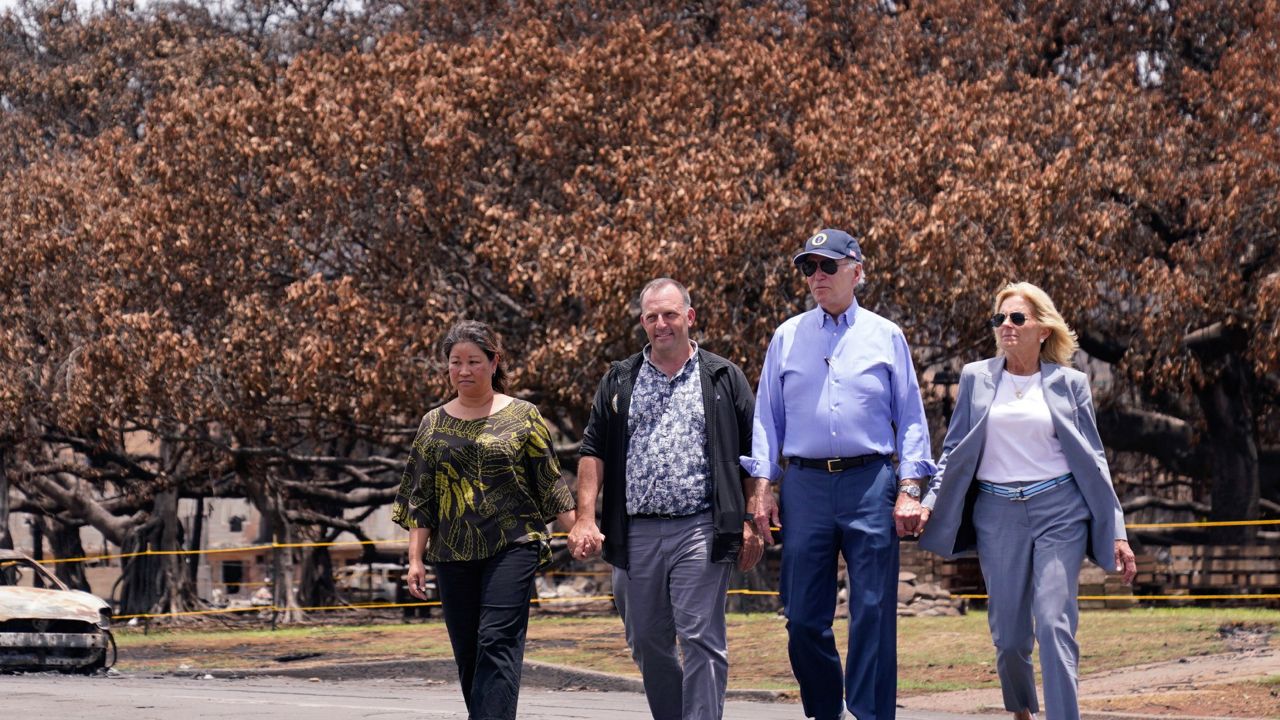 President Joe Biden, second right, and first lady Jill Biden, right, walk with Hawaii Gov. Josh Green, second from left, and his wife Jaime Green, Aug. 21, 2023, in Lahaina, Hawaii. David Letterman will headline a fundraiser with Biden in on July 29, 2024, at Green's home, a person familiar with the plans told The Associated Press. That's a sign that his campaign is forging ahead despite continued calls for the president to bow out of the 2024 race. (AP Photo/Evan Vucci, File)