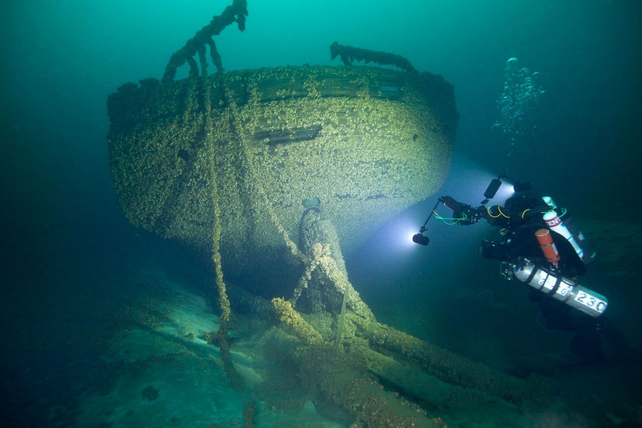 History buff finds ships that sank in 1878 in Lake Michigan