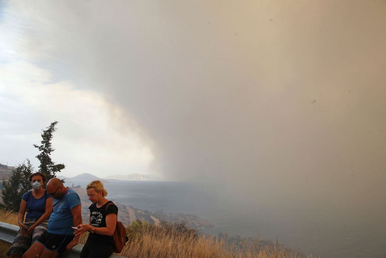 Residents flee forest fire near Greek capital of Athens