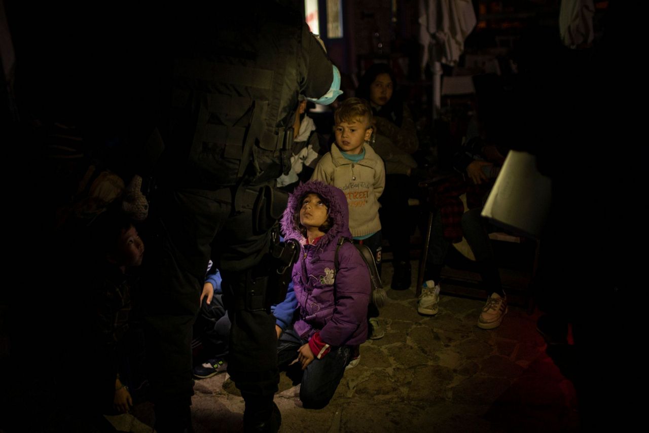 AP PHOTOS: Migrant surge overwhelms Greek islands