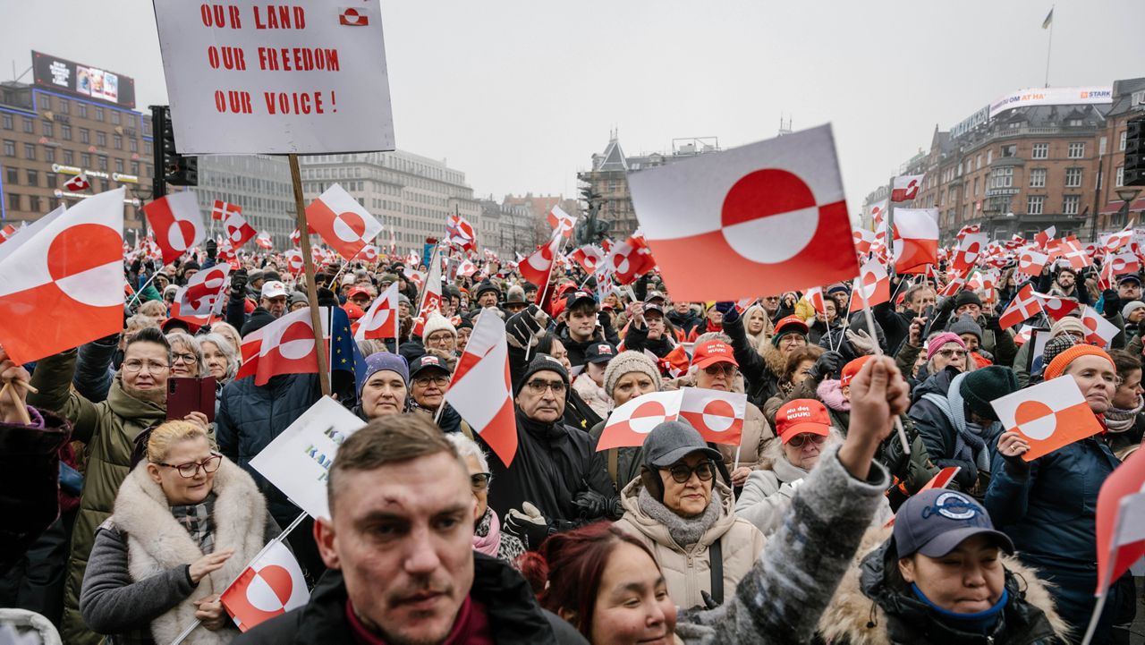 Trump says 8 European countries will be charged 10% tariff for opposing U.S. control of Greenland