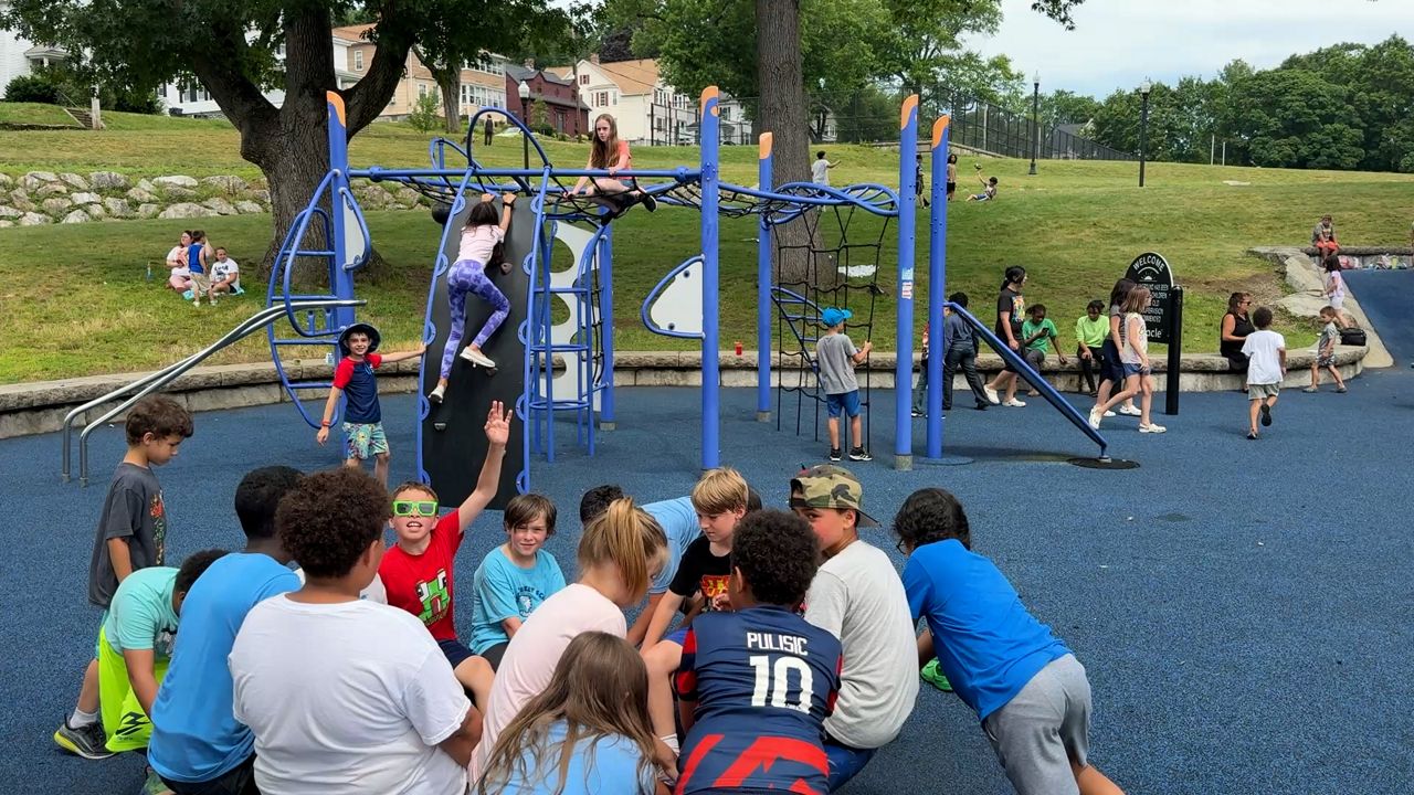 Recreation Worcester kids at Greenwood Park. (Spectrum News 1/Dan Reidy)
