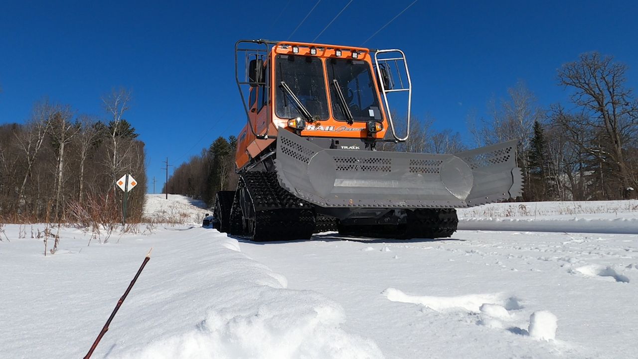 Happy best sale trails grooming