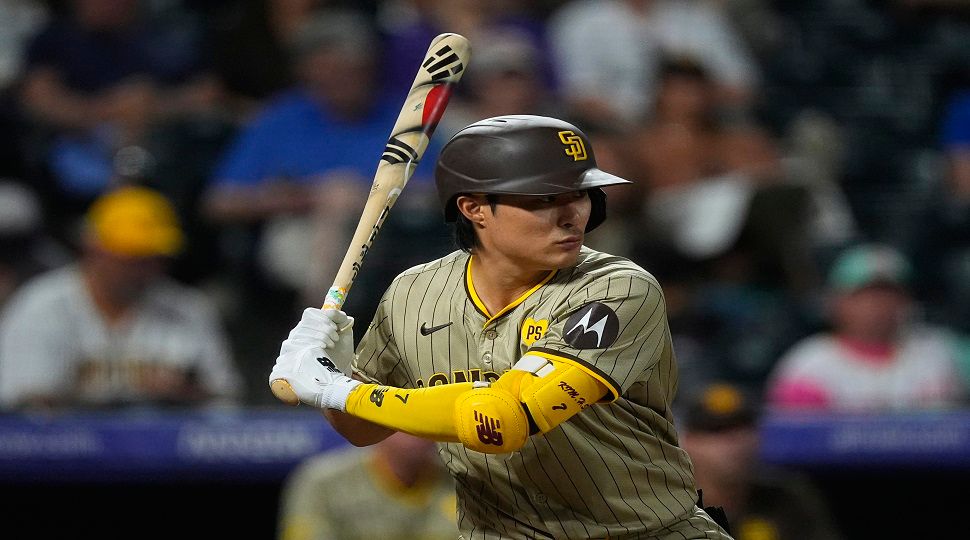 FILE - San Diego Padres shortstop Ha-Seong Kim (7) in the ninth inning of a baseball game, Aug. 17, 2024, in Denver. (AP Photo/David Zalubowski, file)