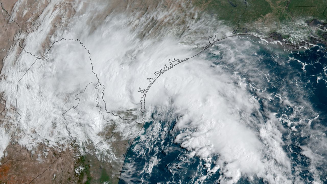 Tropical Depression Nine treks toward Texas