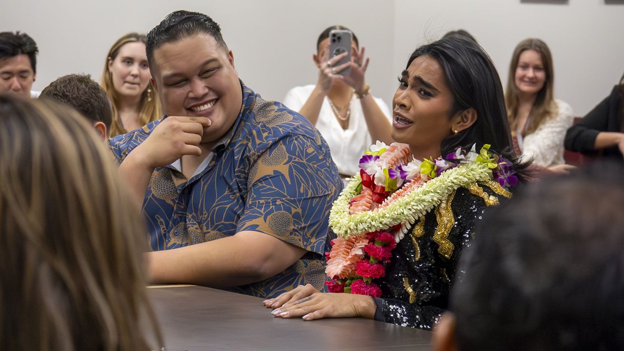 Bretman Rock sits with Representative Darius Kila. (Photo courtesy of the Hawaii House of Representatives)