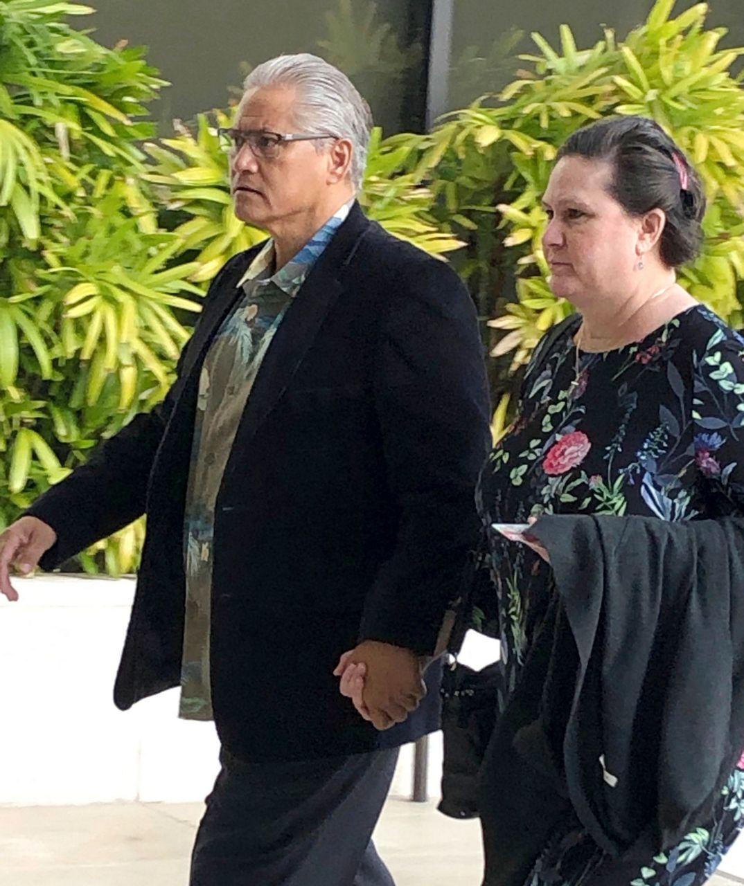 Corruption claims, mailbox send Hawaii power couple to trial