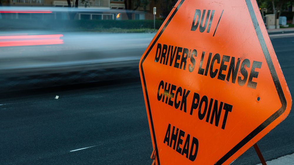 Police across Hawaii urge motorists to drive sober or have a plan to get home safely. (Getty Images/So Cal Shooter)